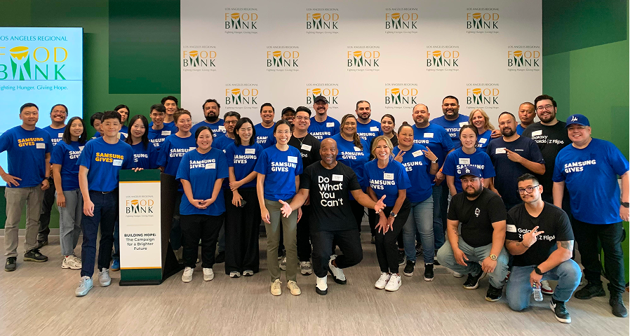 Samsung volunteering event at LA Food Bank